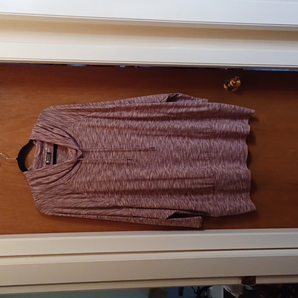 Penningtons Active Zone top. 5x - Picture 1 of 5